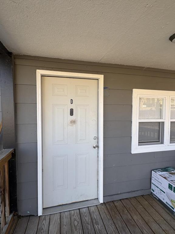 Building Photo - 1610 Chippewa Ave SE