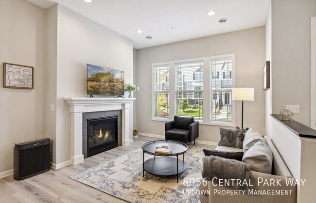 Building Photo - 8056 Central Park Way
