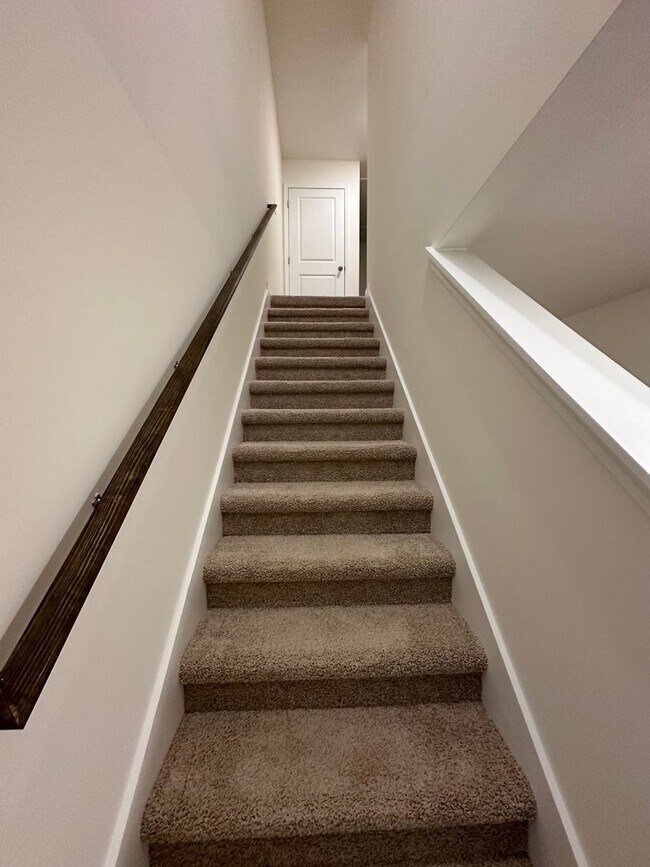 Building Photo - 3 Bedroom / 2.5 Bath Townhome Kingsport, TN