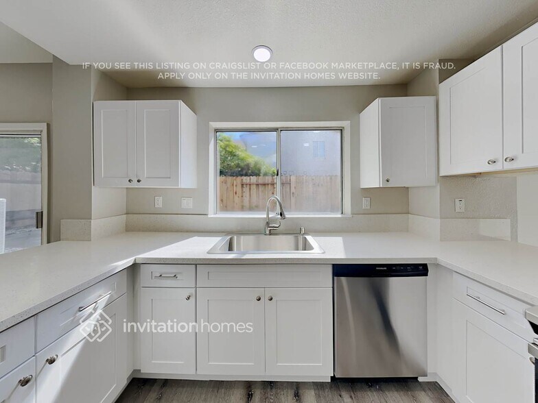 Building Photo - 8532 Brisenbourg Way