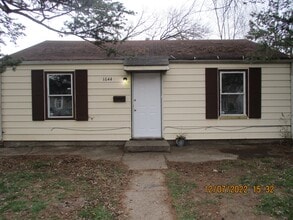 Building Photo - 1644 N Adams St