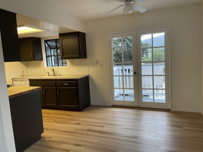 Primary Photo - 2536 Hermosa Ave