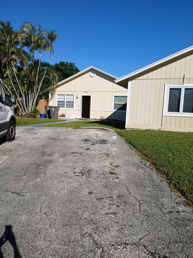 Primary Photo - 8743 Sol Terrace