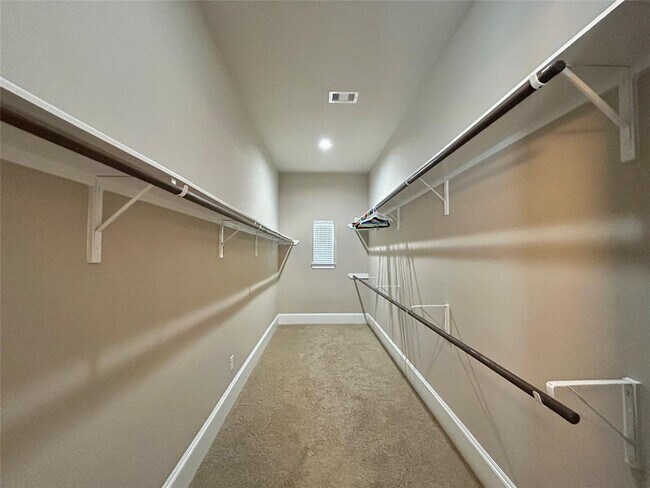 Building Photo - 3426 Stone Springs Dr