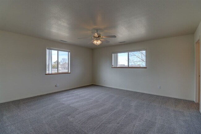 Building Photo - 9440 E Towago Dr