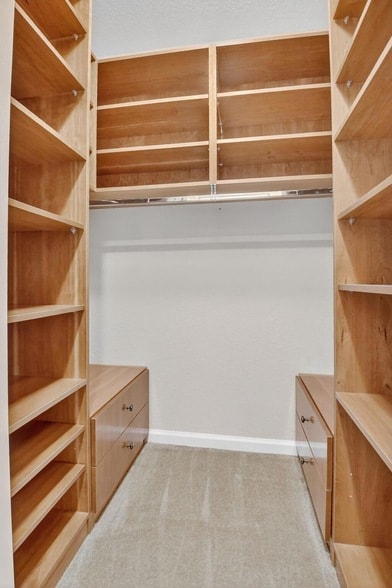 Building Photo - 7896 Picklewood Park Dr