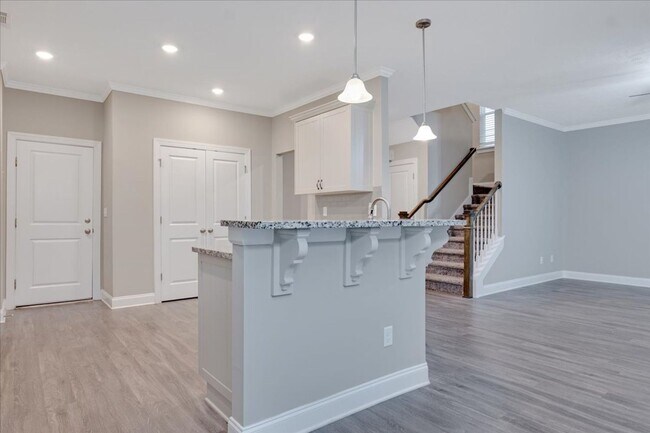 Building Photo - 5121 Heathbrook Dr