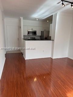 Building Photo - 780 S Sapodilla Ave
