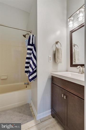 Building Photo - 3956 Valley Ridge Dr
