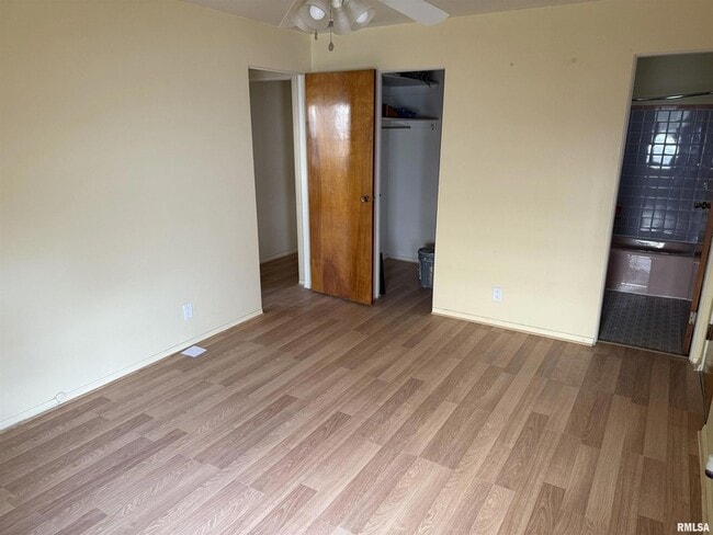 Building Photo - 2944 S 5th St