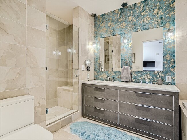 Building Photo - 2200 Victory Ave