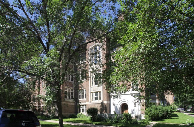 Building Photo - 5100 S. Ellis Avenue