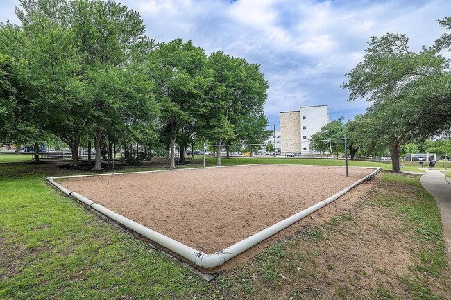 Building Photo - 1967 Mexia Dr