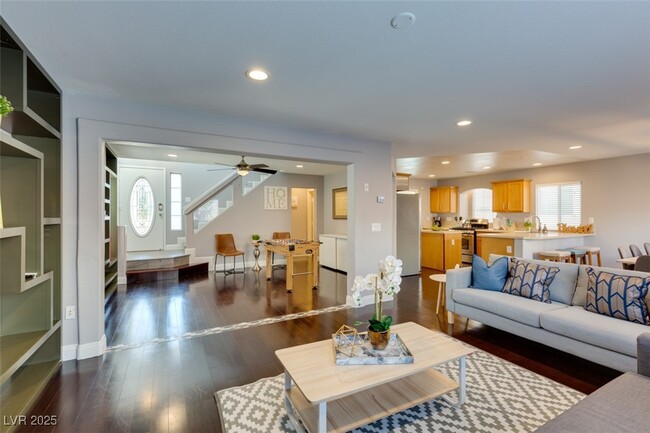 Building Photo - 7659 Ribbon Garland Ct