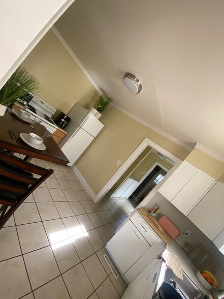 Building Photo - 440 N 800 W St