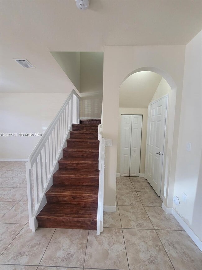 Building Photo - 8935 W 35th Ln