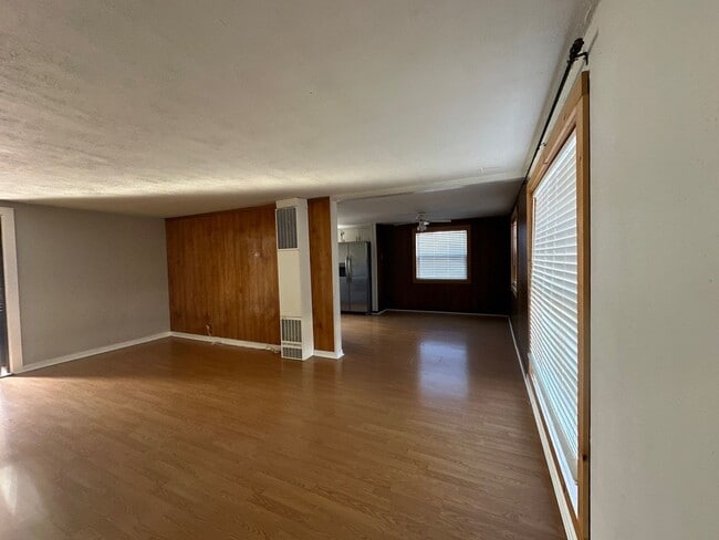 Building Photo - 5776 Harlan Dr