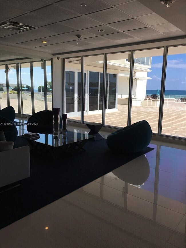 Building Photo - 5701 Collins Ave