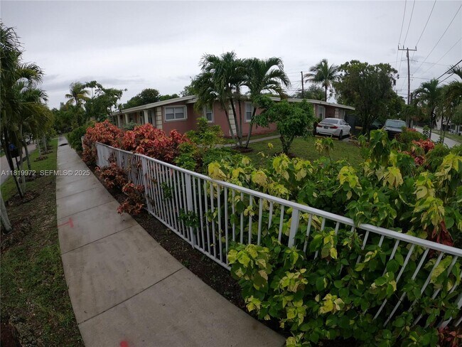 Building Photo - 6101 Rodman St