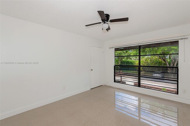 Building Photo - 6455 SW 116th Pl