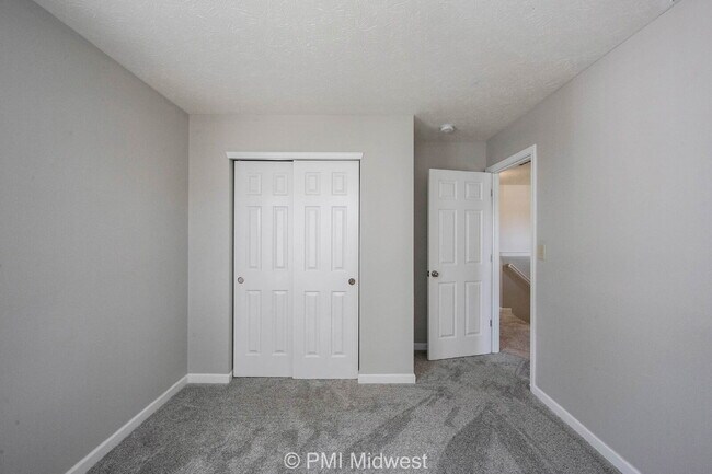 Building Photo - 8802 Benjamin Ln