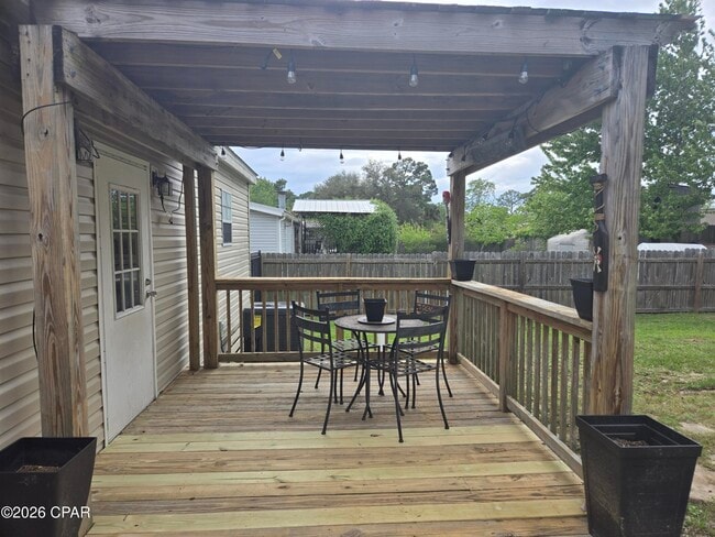 Building Photo - 2115 Bent Oak Ct