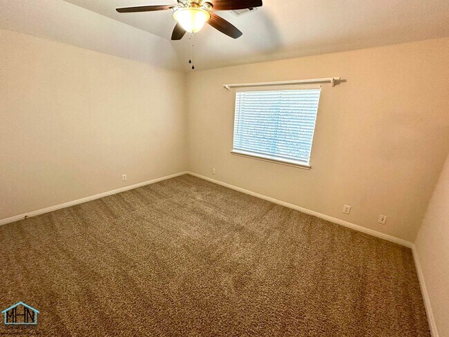 Building Photo - BEAUTIFUL 4 bed/2.5 bath near Stone Oak, G...