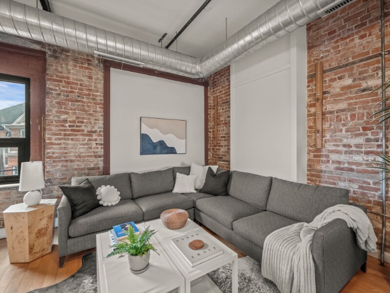 Building Photo - 1410 Gratiot Ave