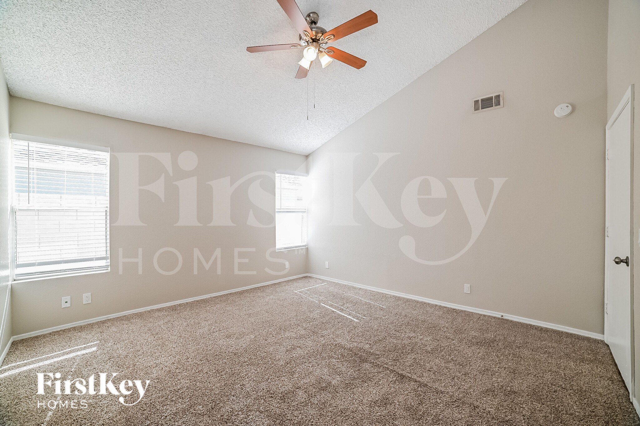 Building Photo - 5057 W Chicago Cir S