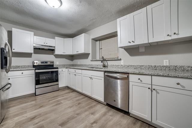 Building Photo - 631 Mosswood Dr