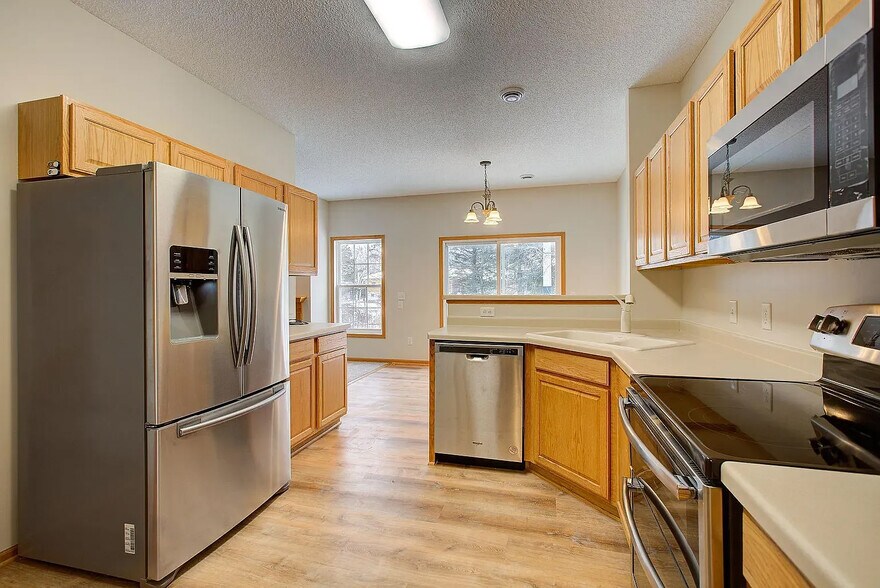 Building Photo - 321 Heritage Trl