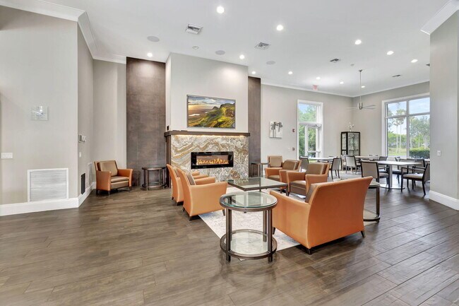 Building Photo - 12372 Cascades Pointe Dr
