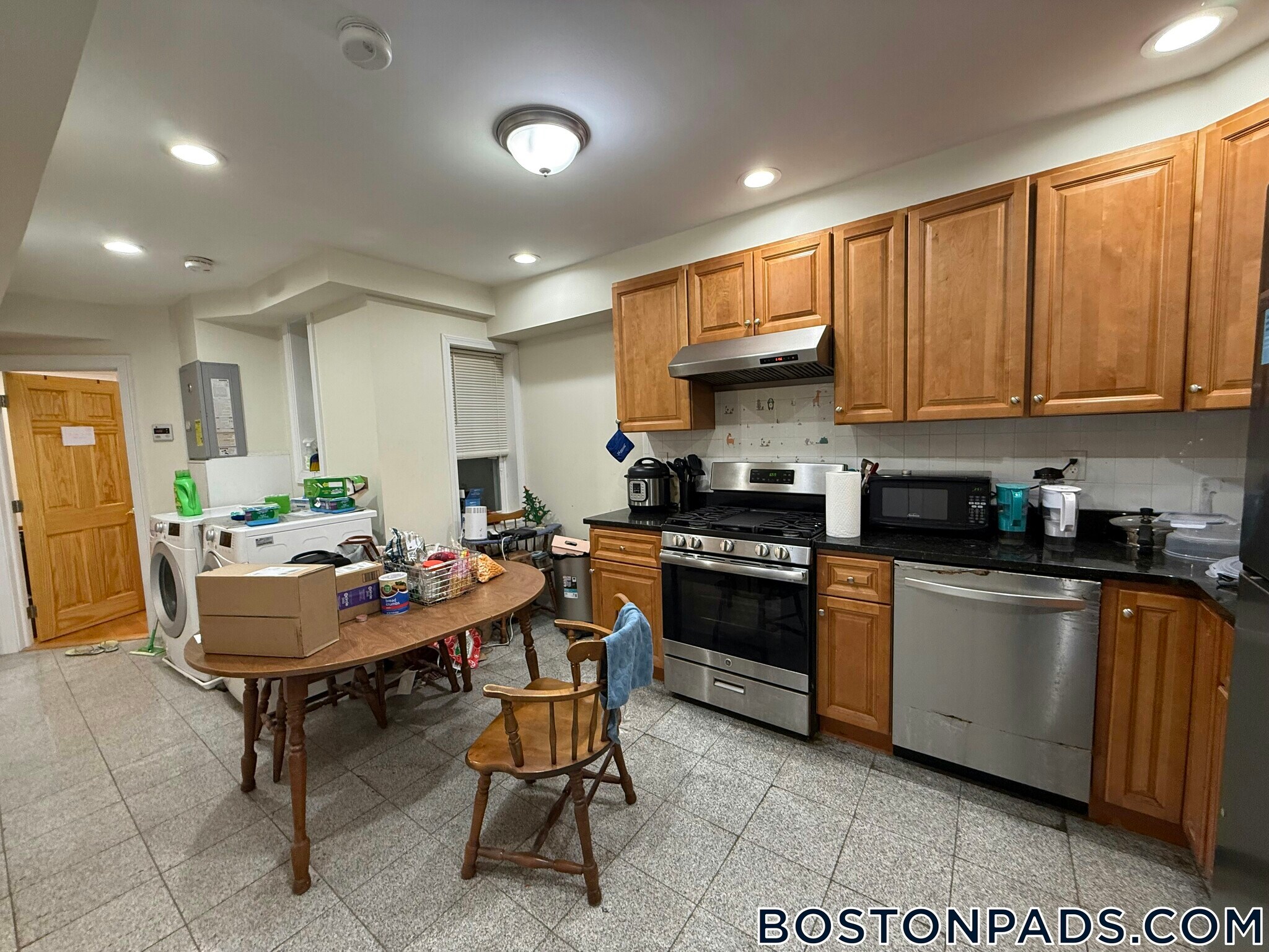 Building Photo - 179 Northampton St