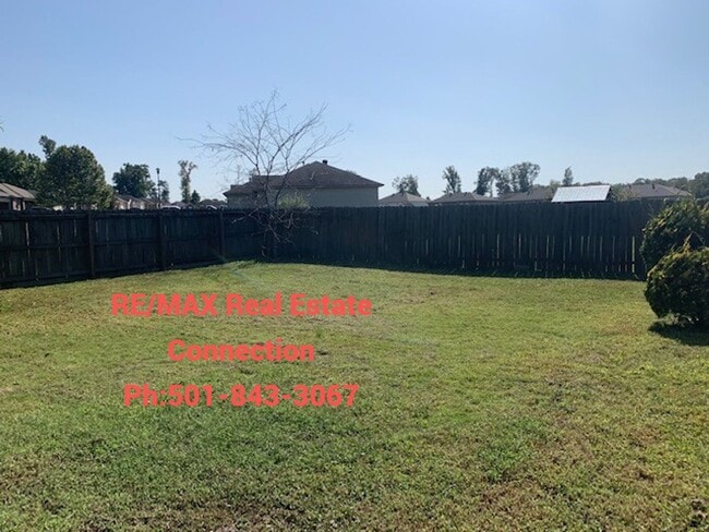 Building Photo - Sorry No Smoking and Pets Permitted with R...