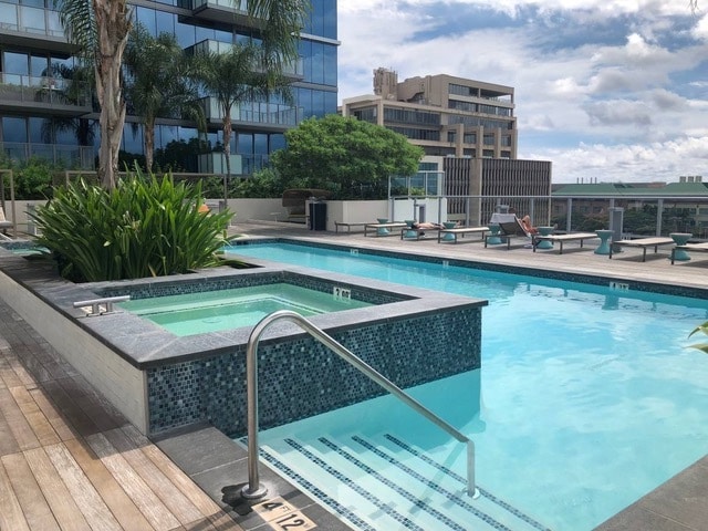 Building Photo - 600 Ala Moana Blvd