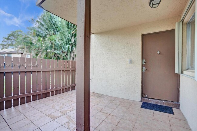 Building Photo - 1233 Hampton Blvd