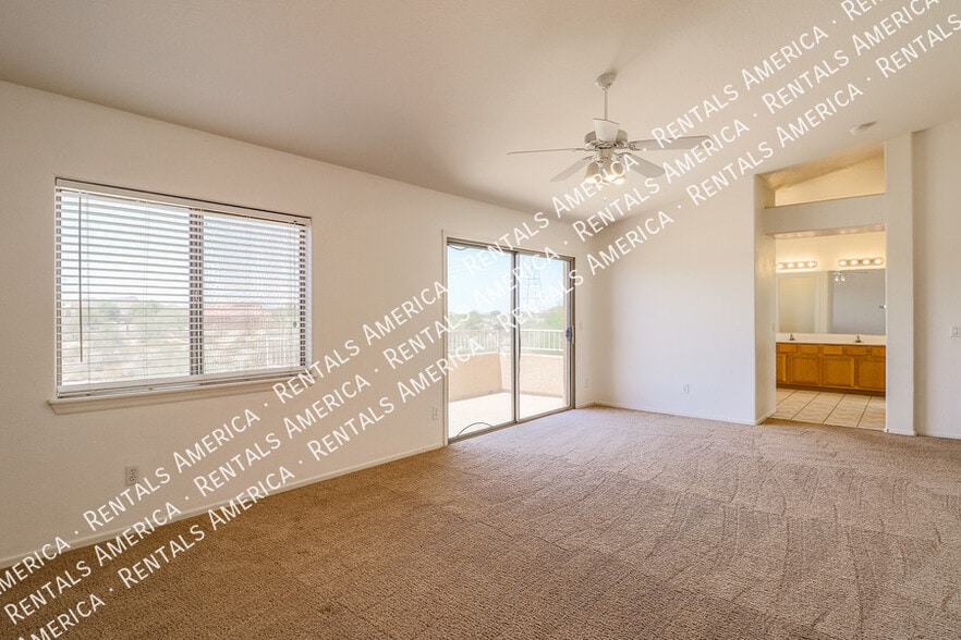 Building Photo - 17547 W Coyote Trail Dr