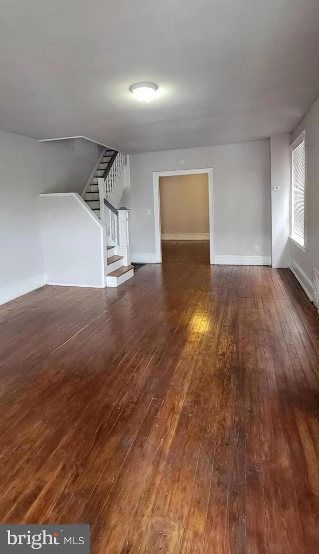 Primary Photo - 250 N 52nd St