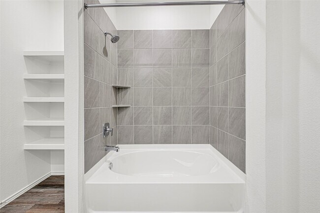 Building Photo - 5426 Magnolia Heath Ln