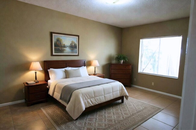 Building Photo - 6440 E Alder Ave