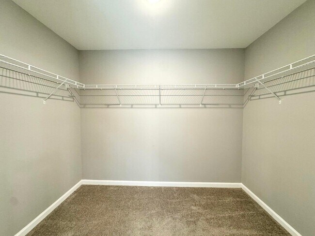 Building Photo - 204 Candy Apple Ln