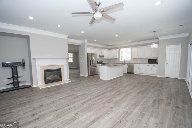 Building Photo - 179 Scenic Hills Dr