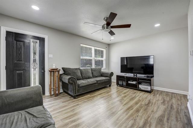 Building Photo - 12111 Galva Dr