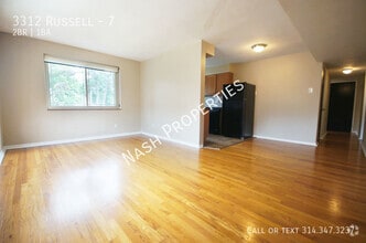 Building Photo - 3312 Russell-7
