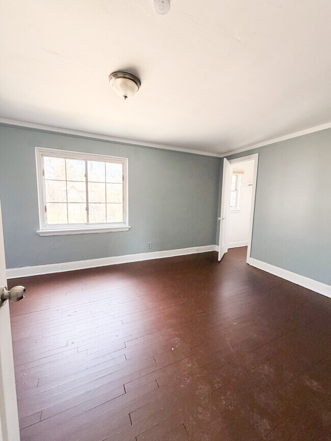 Building Photo - 5267 Haverhill St