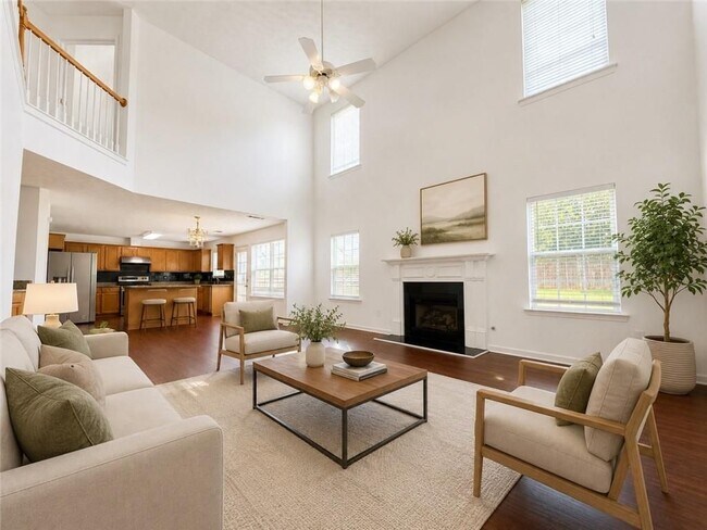 Building Photo - 788 Roxholly Ln NE