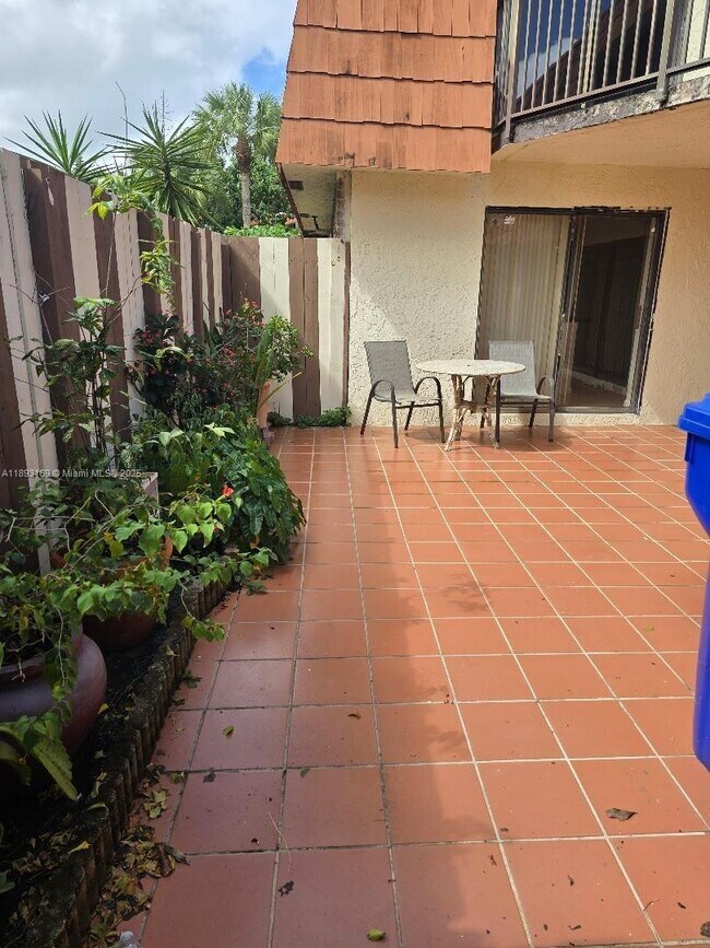 Building Photo - 8369 N Coral Cir