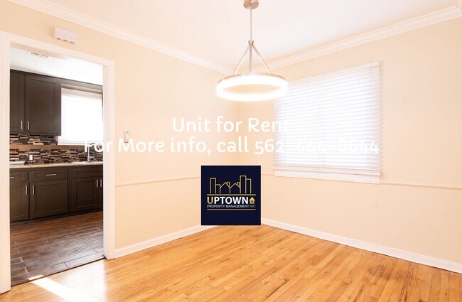 Building Photo - 2115-2117 W 103rd Pl