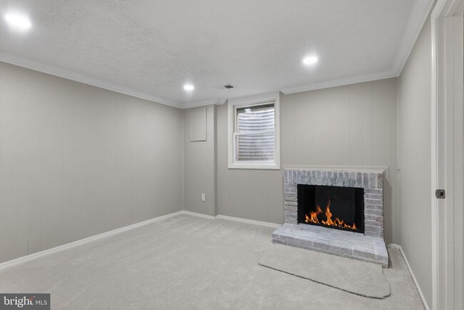 Building Photo - 941 Sherwood Ct