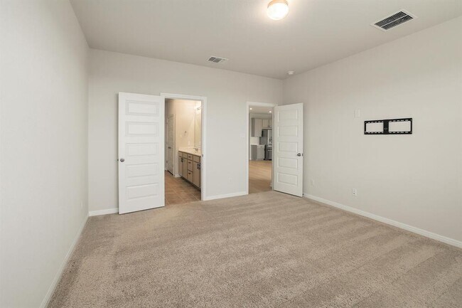 Building Photo - 308 Palo Brea Lp